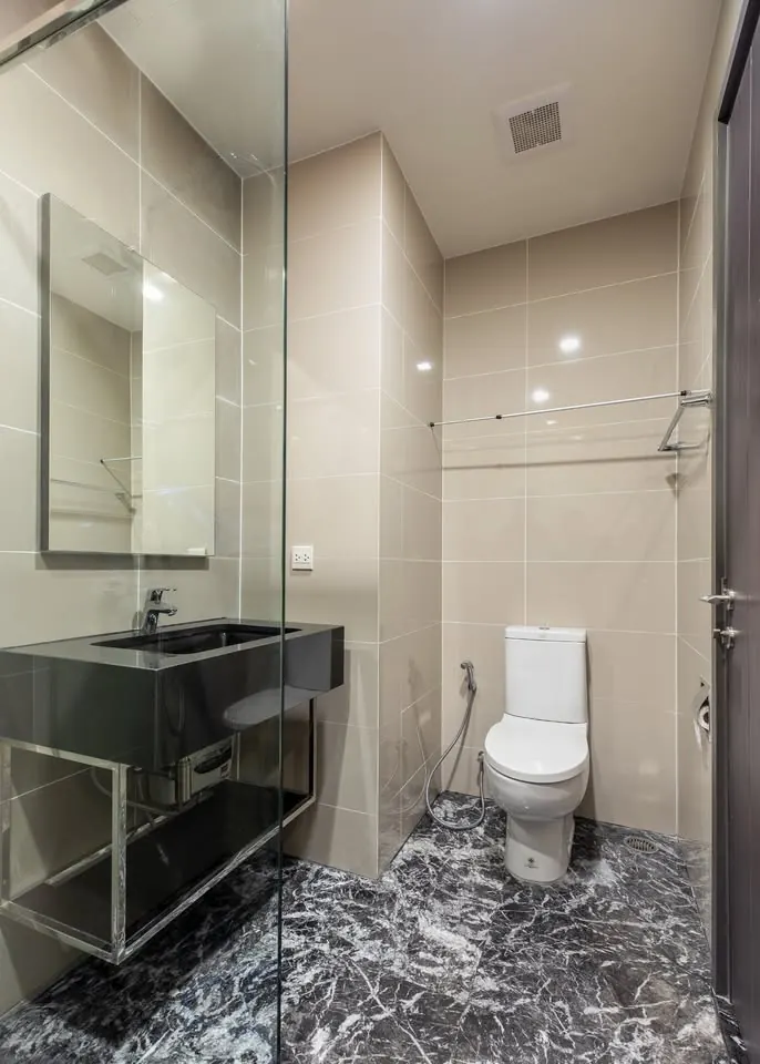 Ванная комната кондоминиума с 1 спальней (33 кв.м.) в The Edge Sukhumvit 23