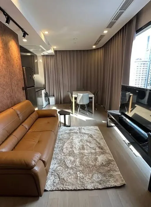 Photo 1 of listing DA-2632327: 2-bedroom condo (65 sq.m.) at Ashton Asoke