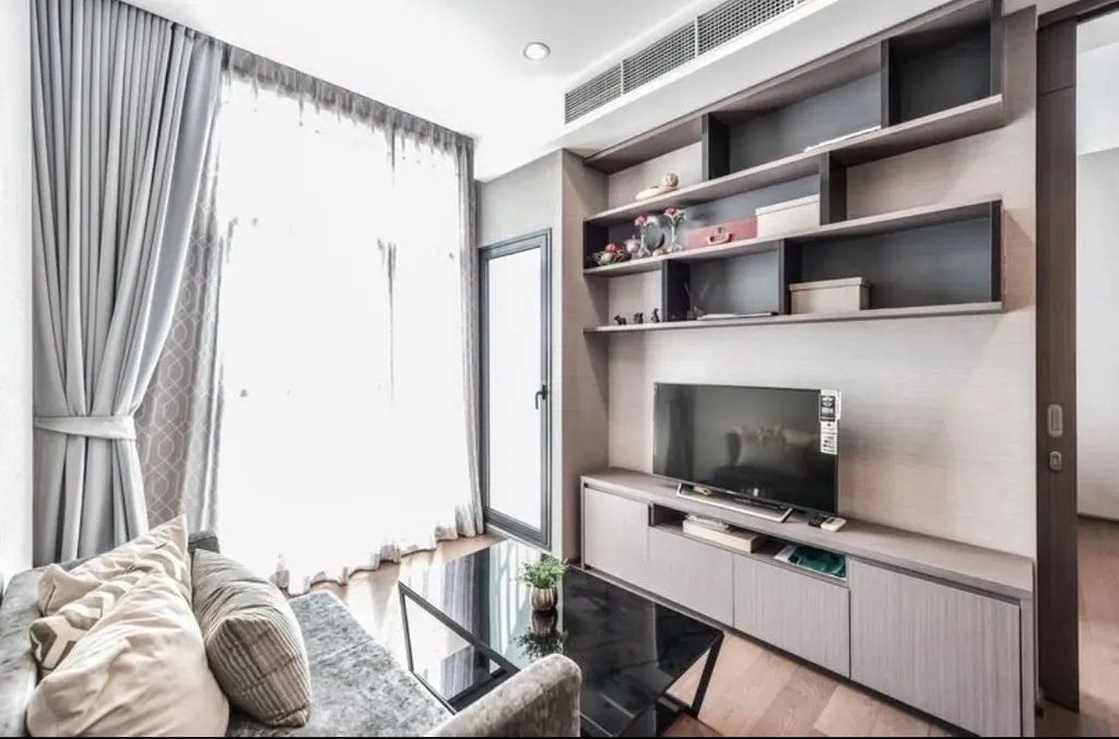 Photo 5 of listing DA-2772338: 1-bedroom condo (45 sq.m.) at The Diplomat Sathorn