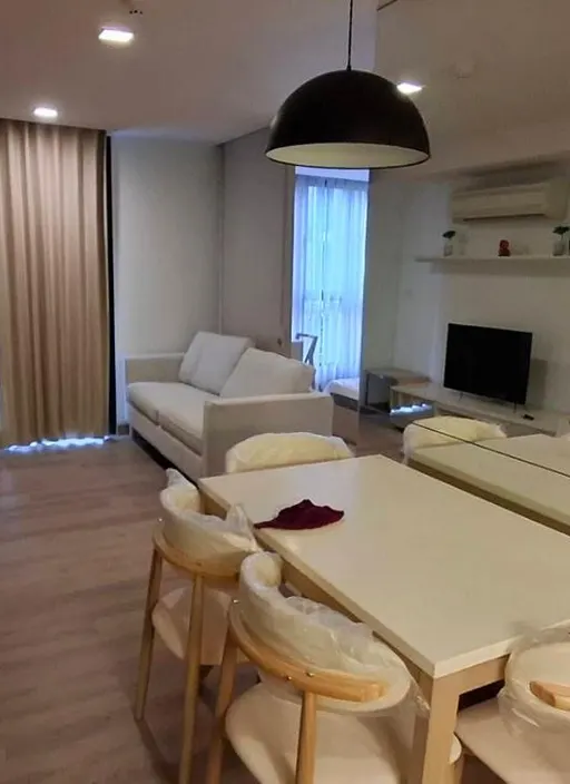 Photo 1 of listing DA-2778346: 1-bedroom condo (39 sq.m.) at LIV @ 49