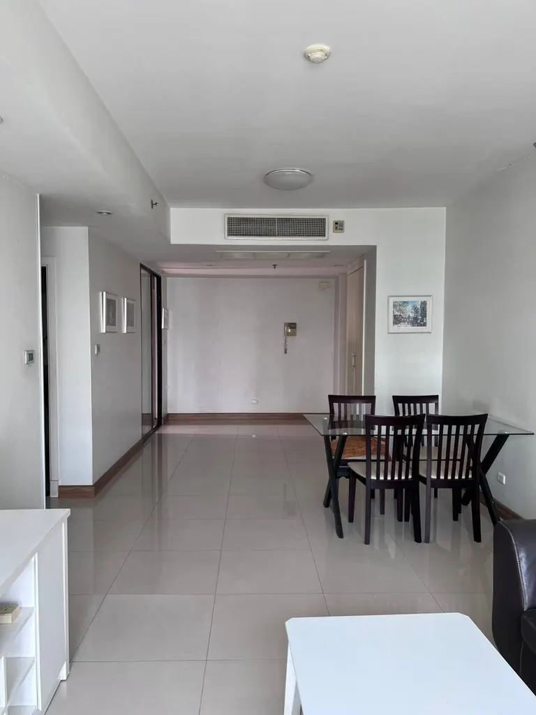 Photo 10 of listing DA-2823440: 3-bedroom condo (117 sq.m.) at Supalai Premier Place Asok