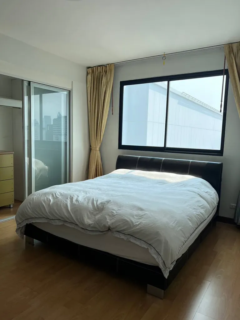 Photo 18 of listing DA-2823440: 3-bedroom condo (117 sq.m.) at Supalai Premier Place Asok