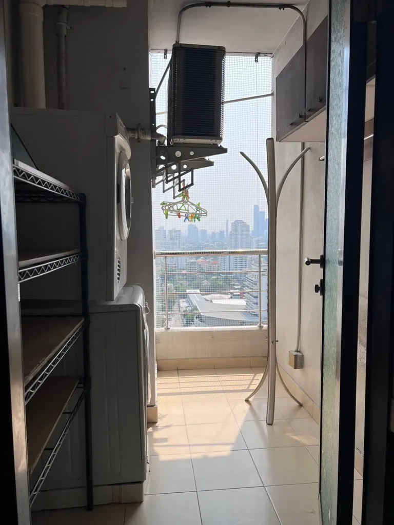 Photo 9 of listing DA-2823440: 3-bedroom condo (117 sq.m.) at Supalai Premier Place Asok