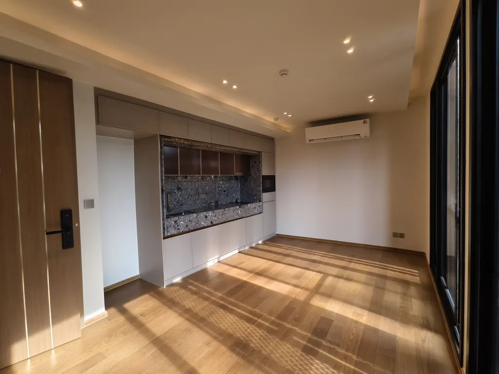 Photo 3 of listing DA-2836882: 1-bedroom condo (45.31 sq.m.) at Via 34