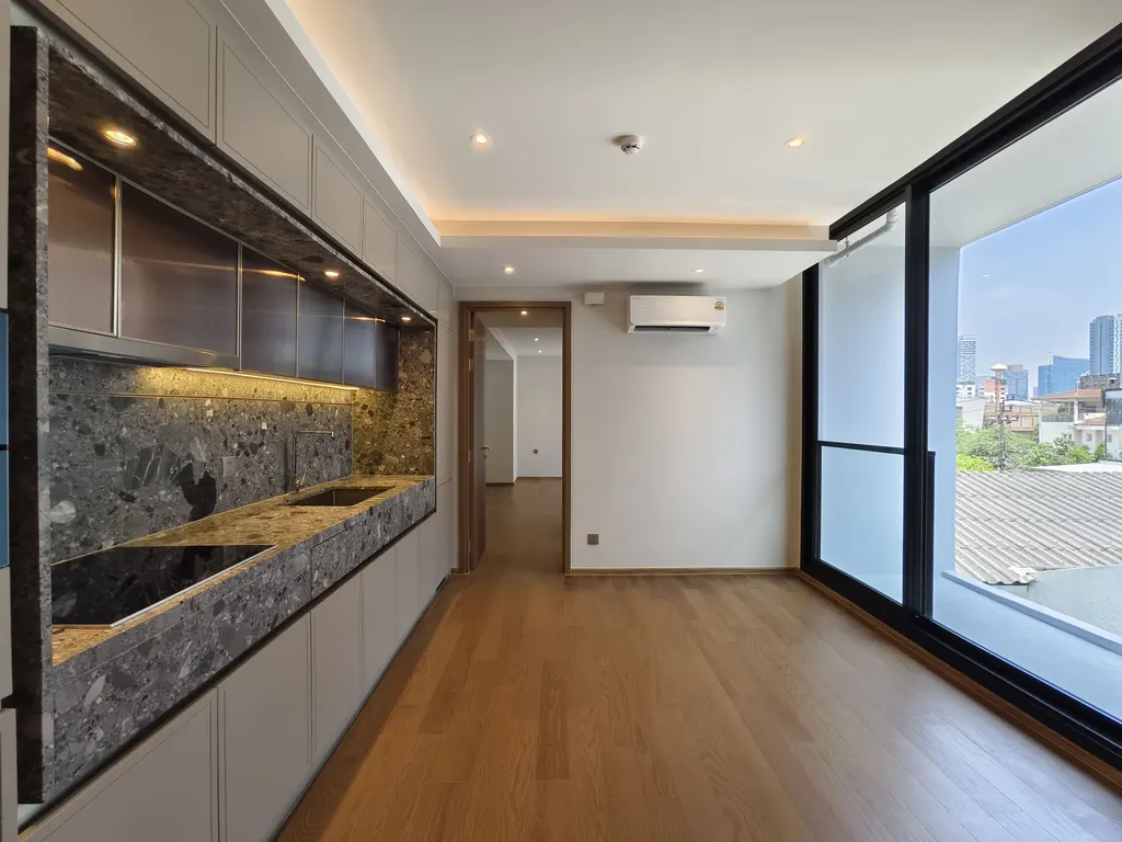 Photo 17 of listing DA-2836883: 2-bedroom condo (87.19 sq.m.) at Via 34