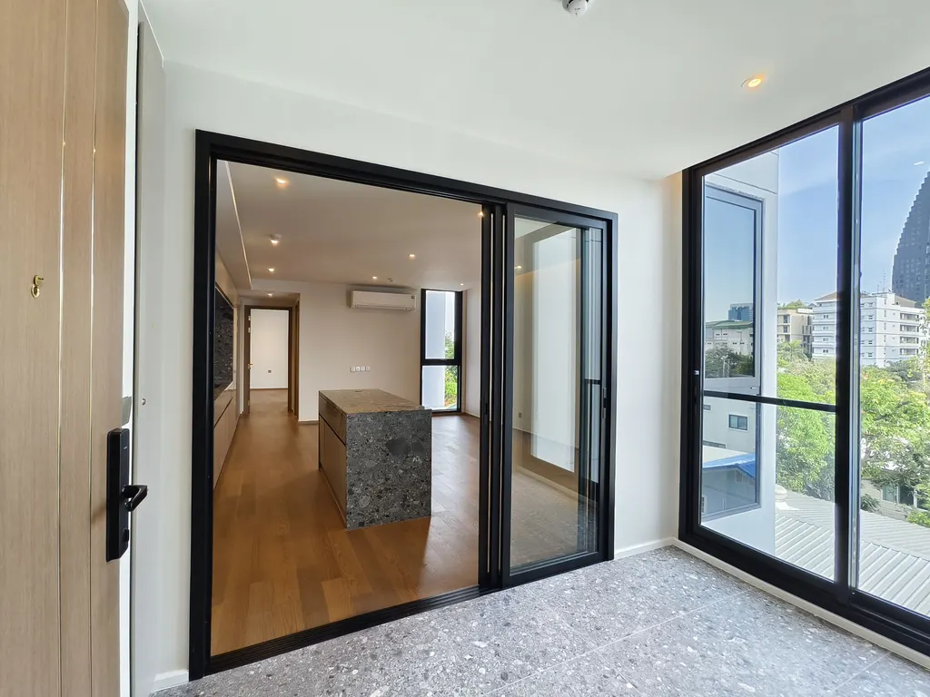 Photo 10 of listing DA-2836884: 2-bedroom condo (103.24 sq.m.) at Via 34