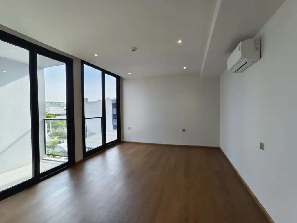 Photo 12 of listing DA-2836884: 2-bedroom condo (103.24 sq.m.) at Via 34