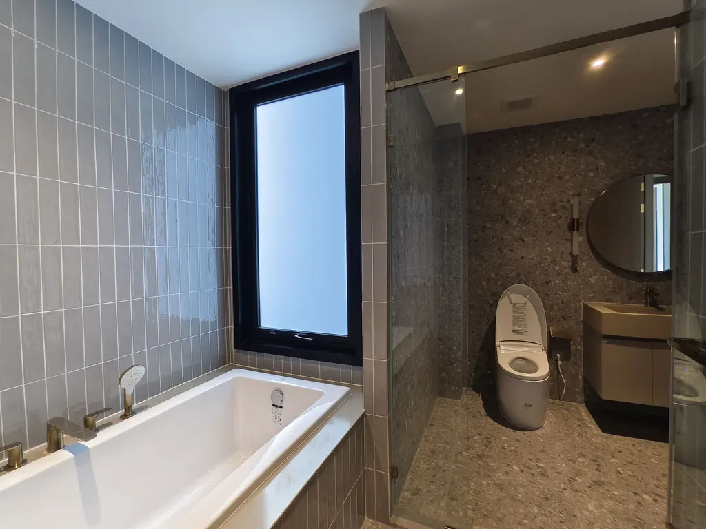 Photo 20 of listing DA-2836884: 2-bedroom condo (103.24 sq.m.) at Via 34