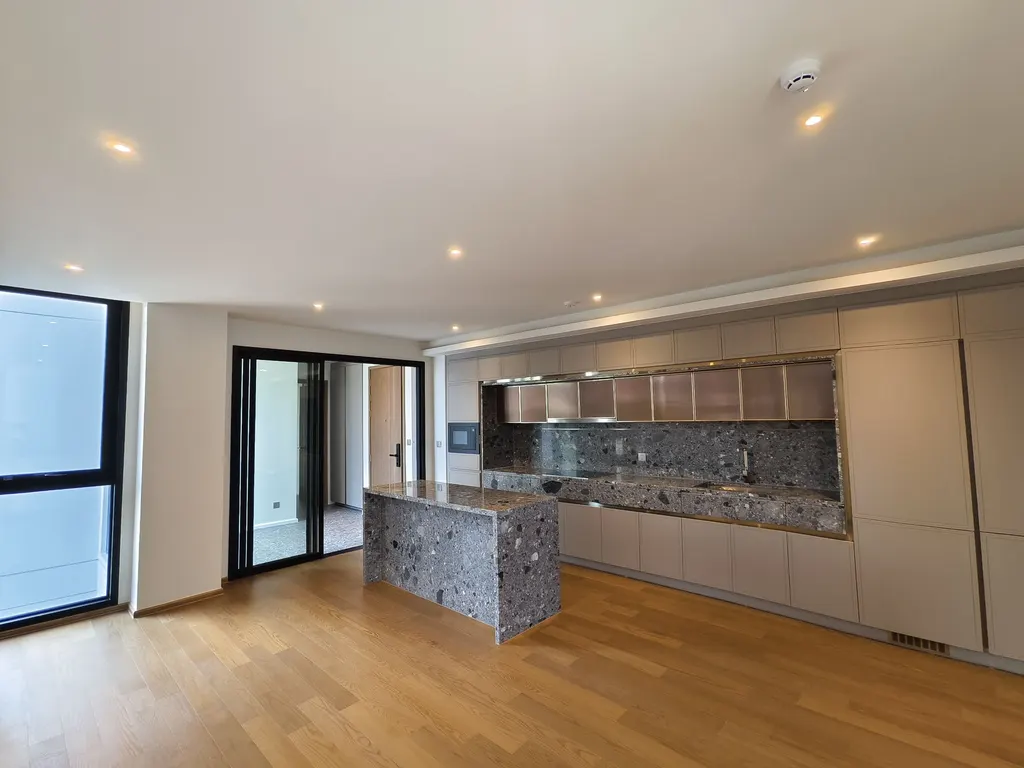 Photo 6 of listing DA-2836884: 2-bedroom condo (103.24 sq.m.) at Via 34