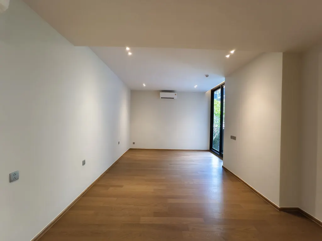Photo 1 of listing DA-2836885: 2-bedroom condo (125.38 sq.m.) at Via 34
