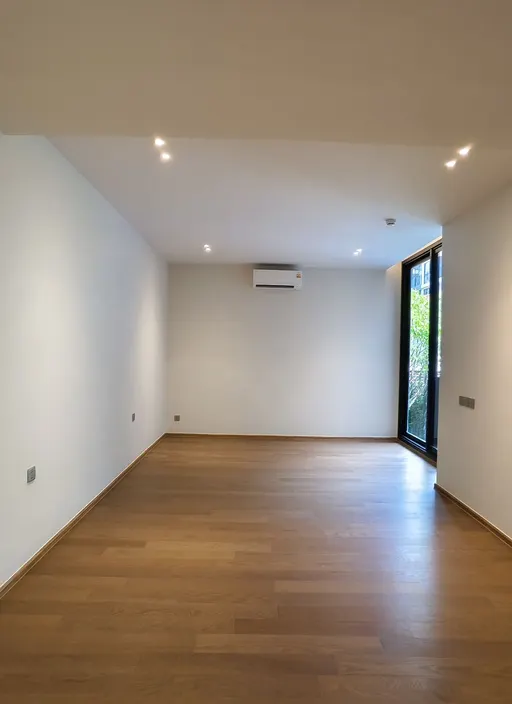 Photo 1 of listing DA-2836885: 2-bedroom condo (125.38 sq.m.) at Via 34