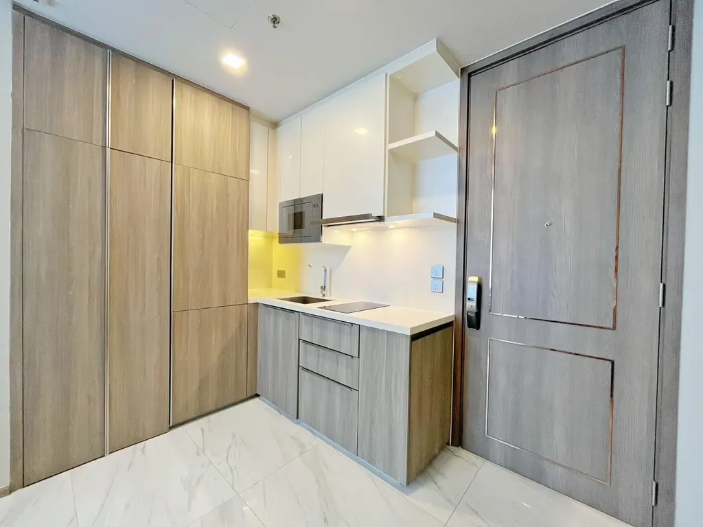 Photo 2 of listing DA-2868472: 1-bedroom condo (34 sq.m.) at Celes Asoke