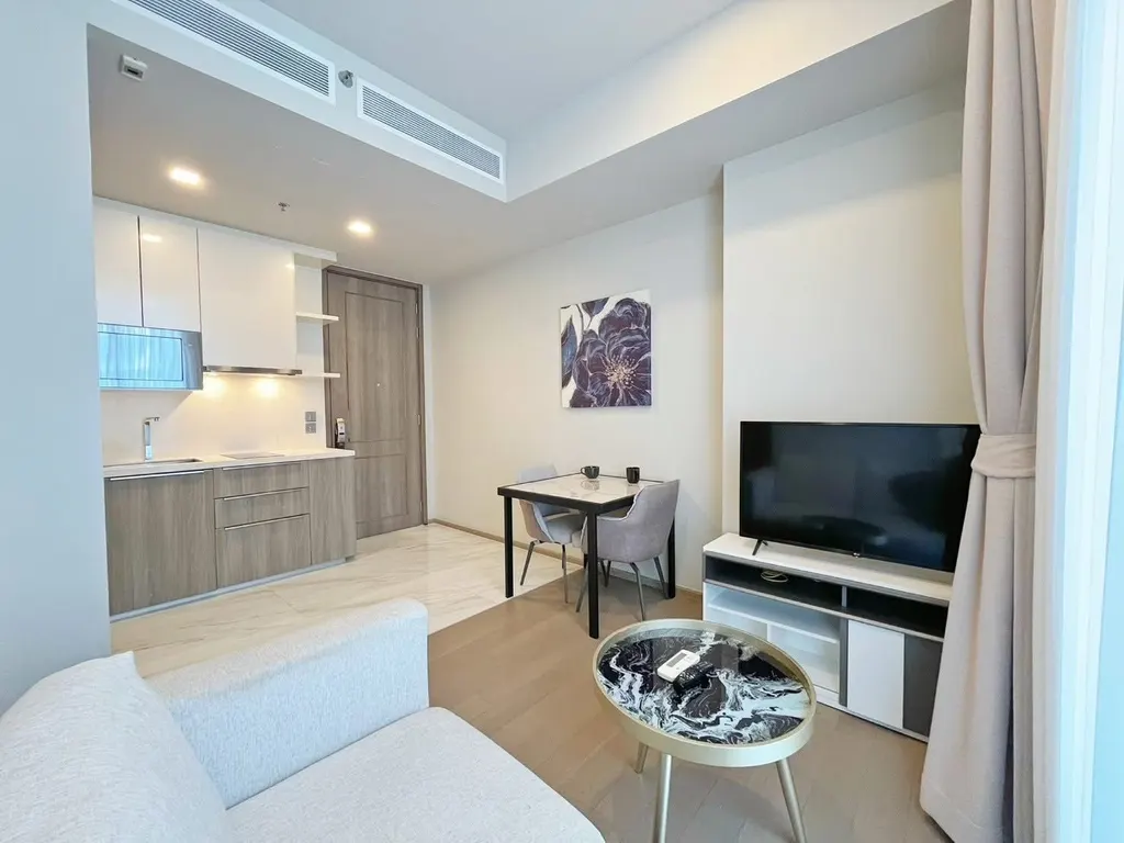 Photo 3 of listing DA-2868472: 1-bedroom condo (34 sq.m.) at Celes Asoke