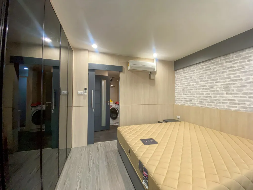 Bedroom (view 3) of the 2-bedroom condo (80.83 sq.m.) at Asoke Place