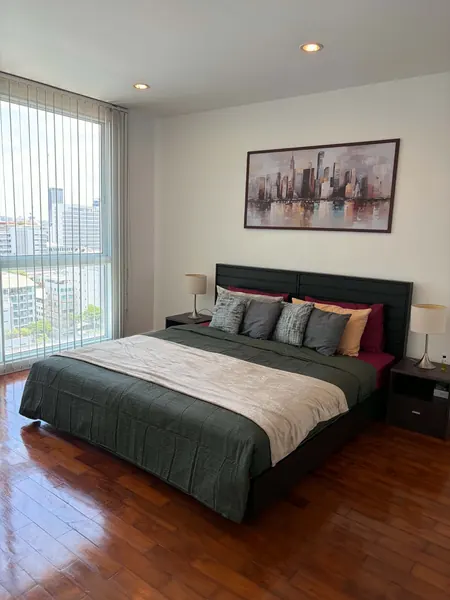 Photo 1 of listing DA-2945369: 2-bedroom condo (82.5 sq.m.) at Baan Siri Silom