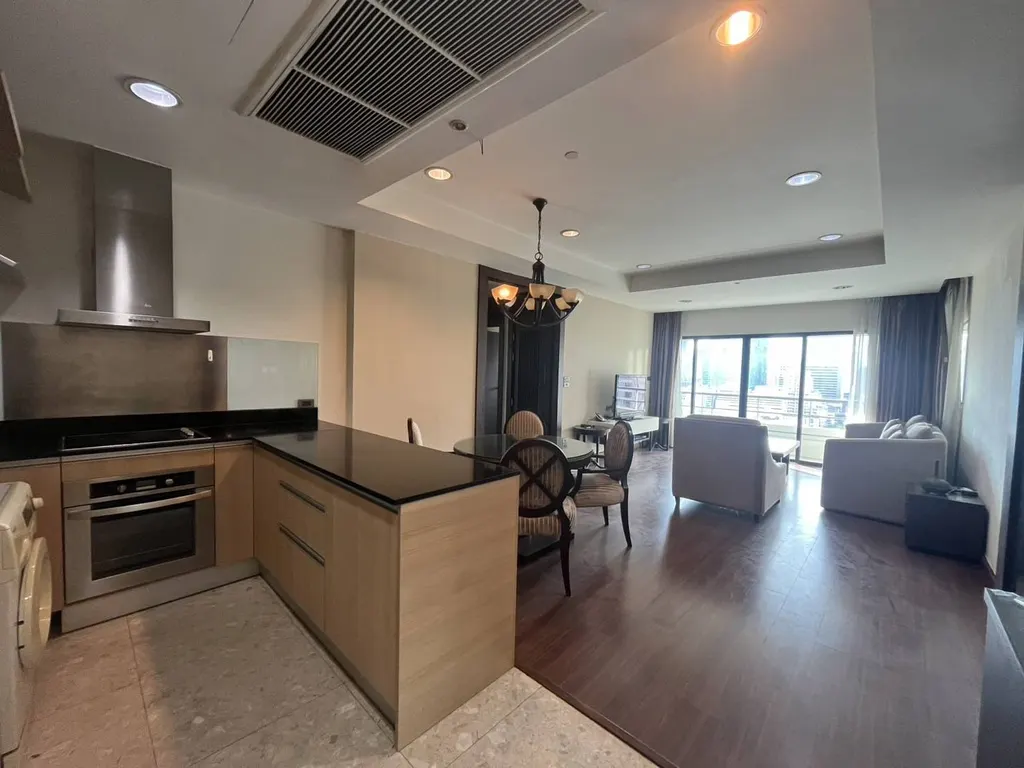 Photo 5 of listing DA-2974447: 2-bedroom condo (94 sq.m.) at Sathorn Gardens
