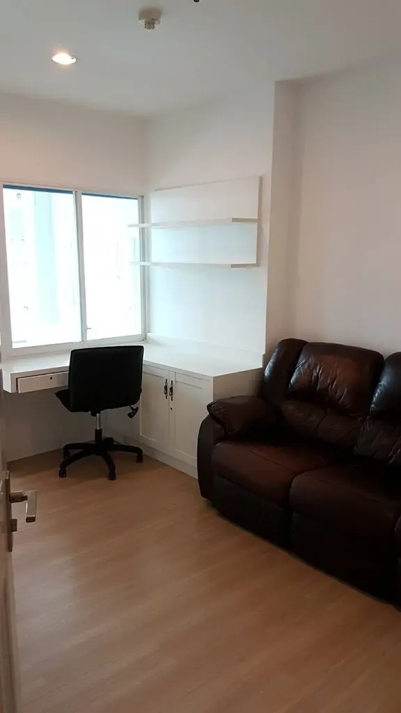 Photo 3 of listing DA-2975081: 1-bedroom condo (40 sq.m.) at Life @ Sathorn 10