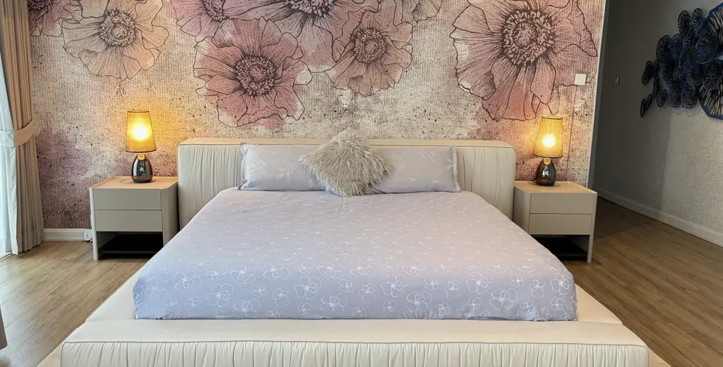 Bedroom of the 4-bedroom condo (340 sq.m.) at Baan Piya Sathorn