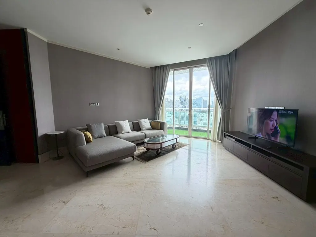 Photo 2 of listing DA-3013964: 2-bedroom condo (97.5 sq.m.) at The Infinity Condominium