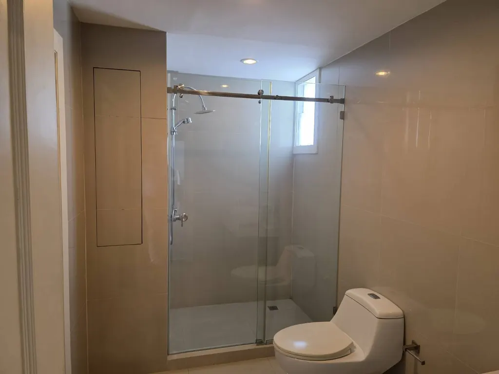 Photo 6 of listing DA-3023917: 3-bedroom condo (242 sq.m.) at DS Tower 1