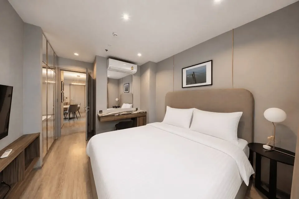 Bedroom (view 3) of the 2-bedroom condo (70 sq.m.) at Rhythm Ekkamai