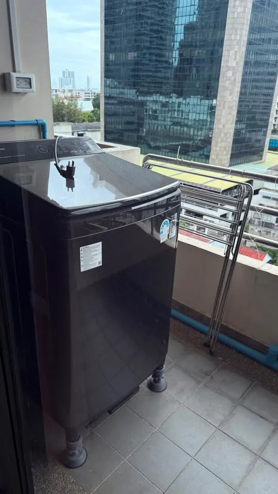 Balcony of the 1-bedroom condo (54.5 sq.m.) at Sampoom Garden Condominium