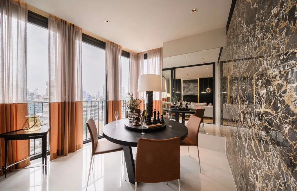 Photo 5 of listing DA-3066121: 2-bedroom condo (108 sq.m.) at Beatniq Sukhumvit 32