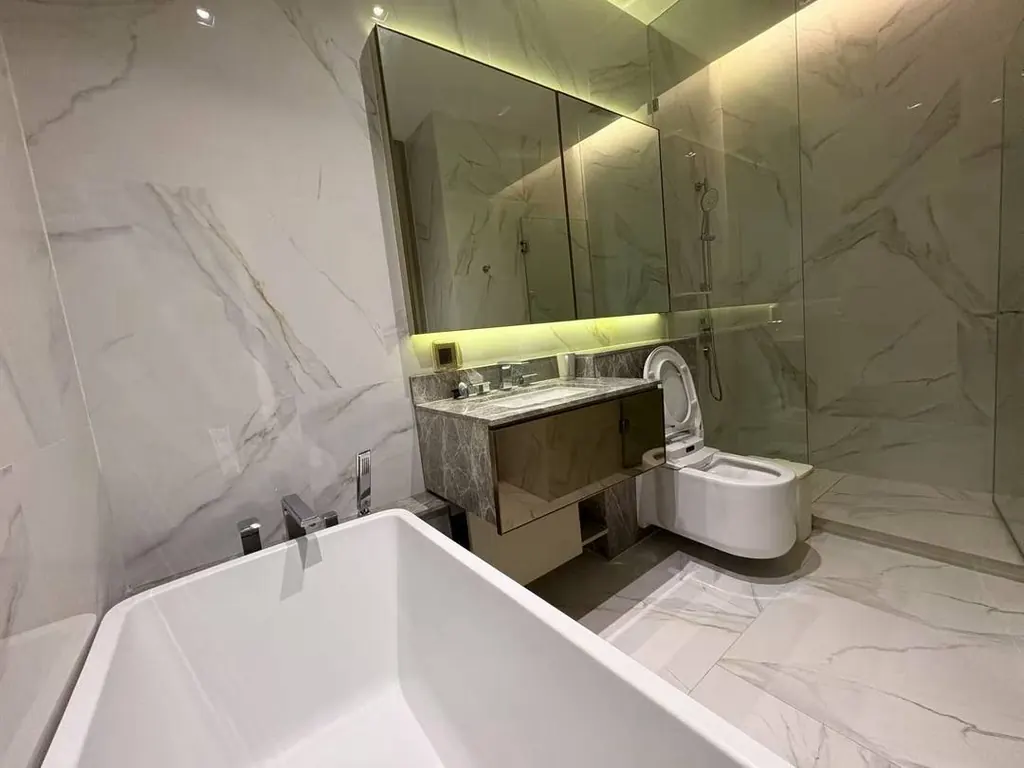Photo 8 of listing DA-3066178: 2-bedroom condo (114 sq.m.) at The Reserve Sathorn