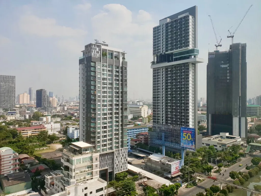 Photo 8 of listing DA-3067604: 1-bedroom condo (52 sq.m.) at The Empire Place