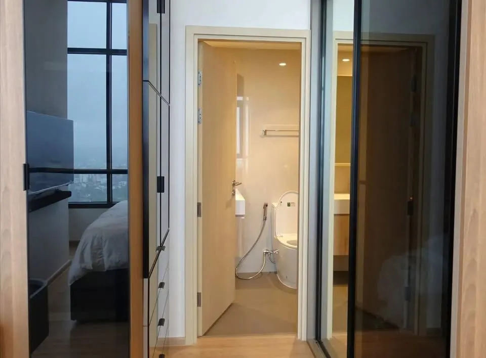 Salle de bain (vue 3) de l'appartement 2 chambre(s) (76 m²) au Maru Ekkamai 2