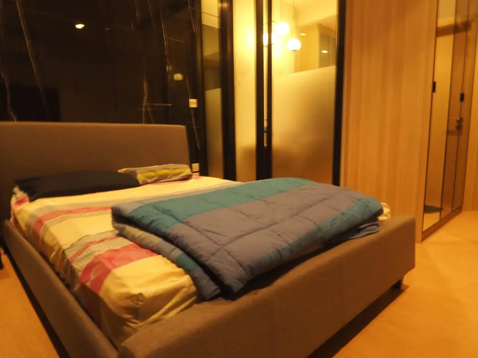 Bedroom (view 2) of the 1-bedroom condo (30 sq.m.) at Maru Ekkamai 2