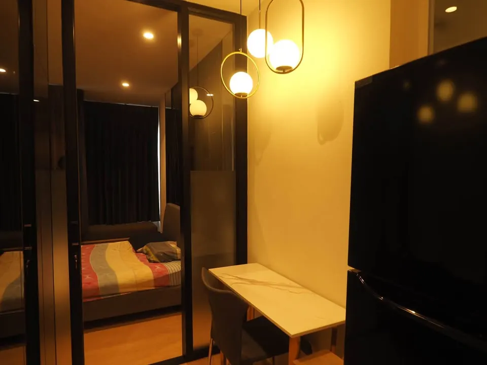 Bedroom (view 5) of the 1-bedroom condo (30 sq.m.) at Maru Ekkamai 2