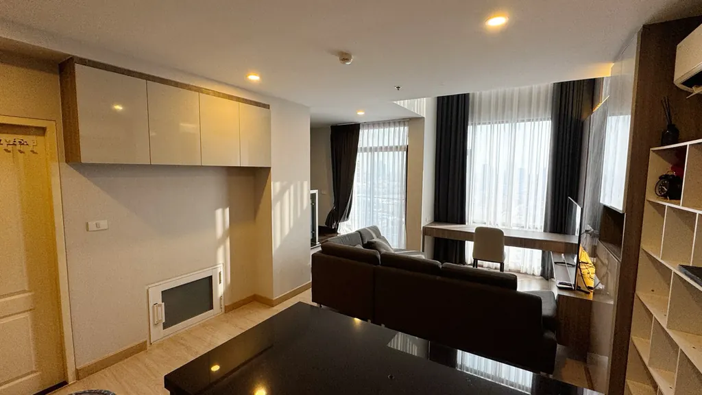 Wohnzimmer (Ansicht 6) der 1-Zimmer-Eigentumswohnung (59 m²) im Bangkok Horizon Sathorn
