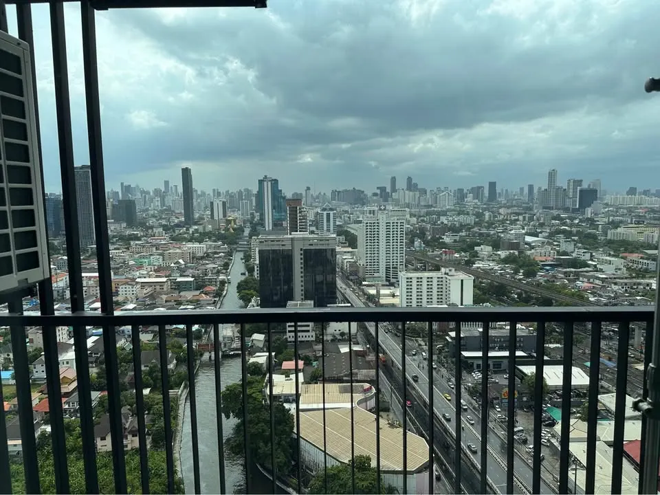 Photo 8 of listing DA-3155757: 2-bedroom condo (56 sq.m.) at The Tree Sukhumvit 71-Ekamai