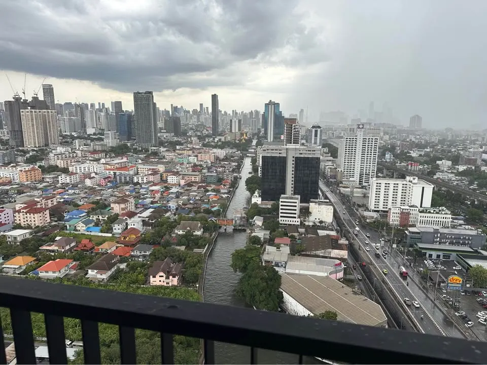 Photo 9 of listing DA-3155757: 2-bedroom condo (56 sq.m.) at The Tree Sukhumvit 71-Ekamai