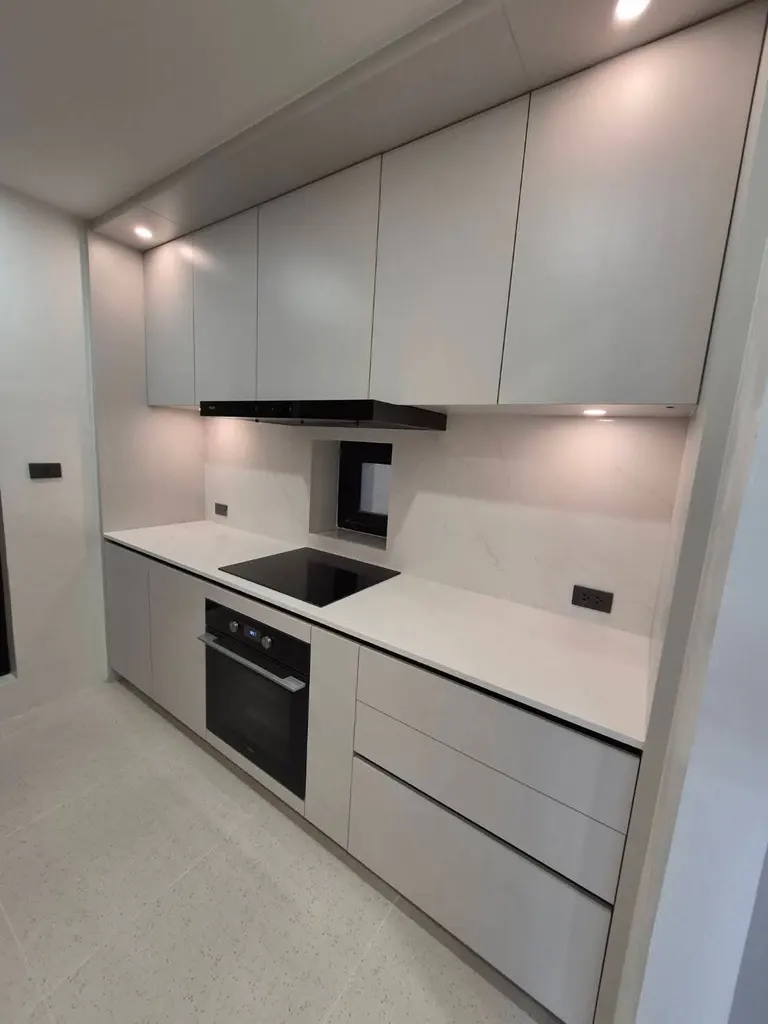 Photo 5 of listing DA-3171150: 2-bedroom condo (96 sq.m.) at Baan Piya Sathorn