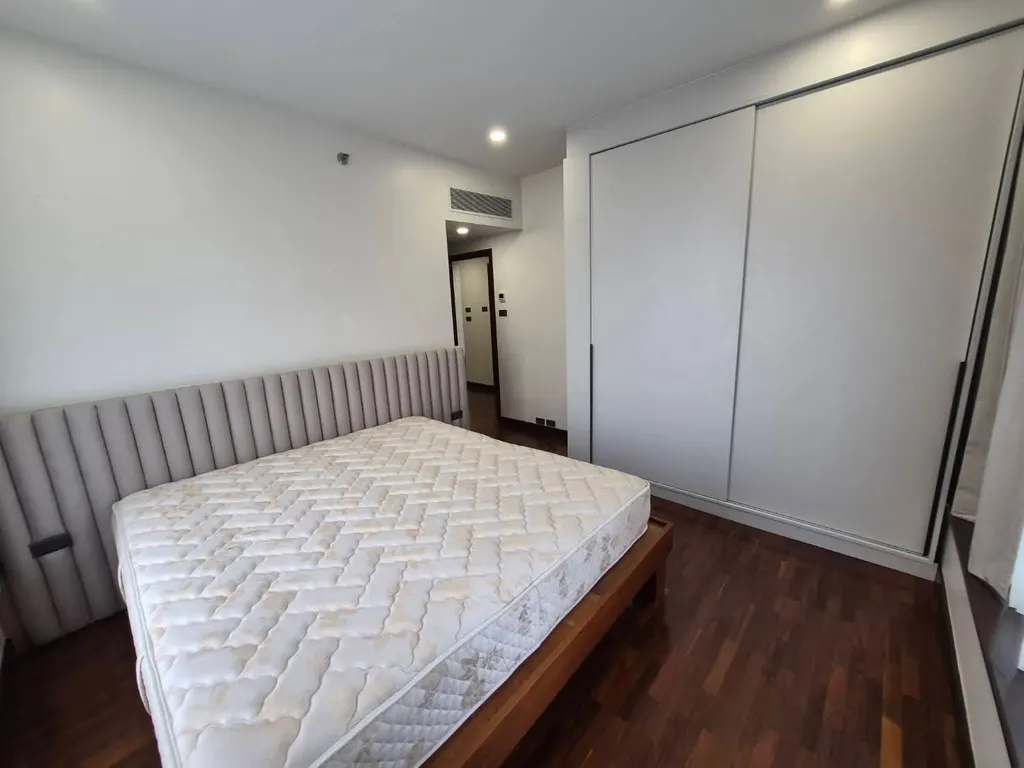 Photo 9 of listing DA-3171150: 2-bedroom condo (96 sq.m.) at Baan Piya Sathorn