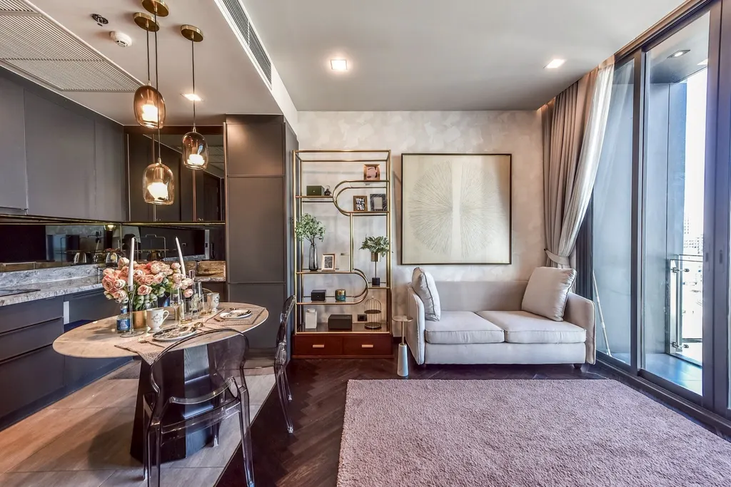 Photo 1 of listing DA-3178566: 1-bedroom condo (47 sq.m.) at The Monument Sanampao