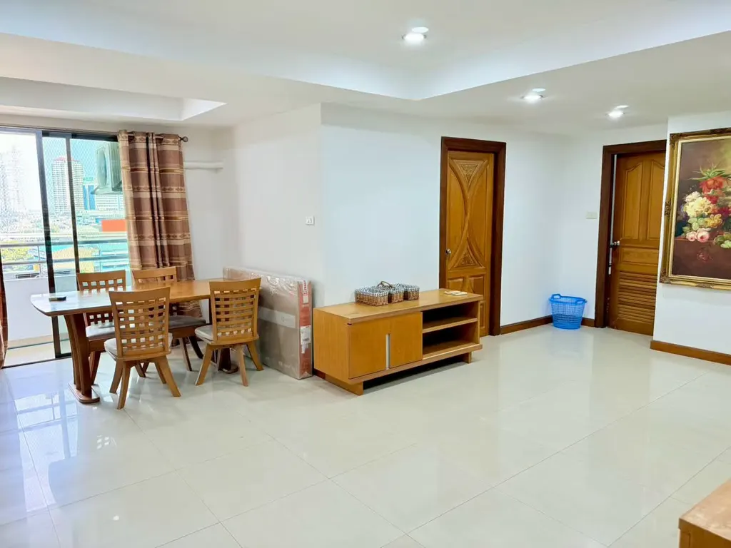 Photo 1 of listing DA-3191278: 1-bedroom condo (60 sq.m.) at Vivid Tower Condominium