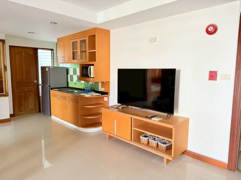 Photo 3 of listing DA-3191278: 1-bedroom condo (60 sq.m.) at Vivid Tower Condominium