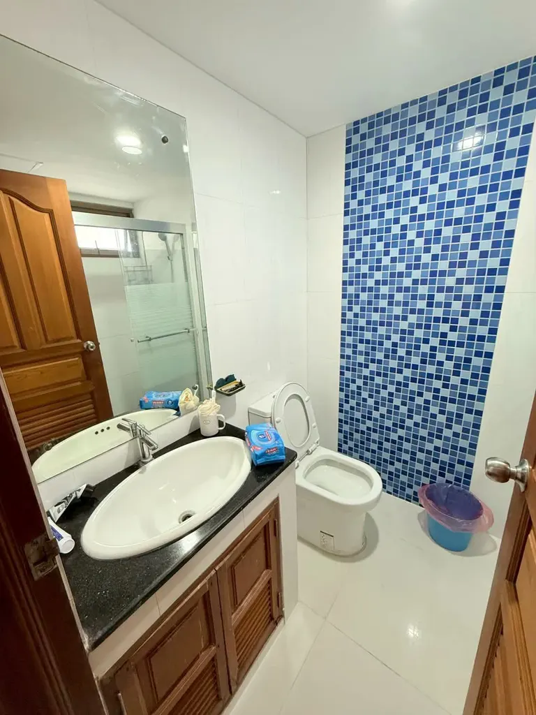 Photo 5 of listing DA-3191278: 1-bedroom condo (60 sq.m.) at Vivid Tower Condominium