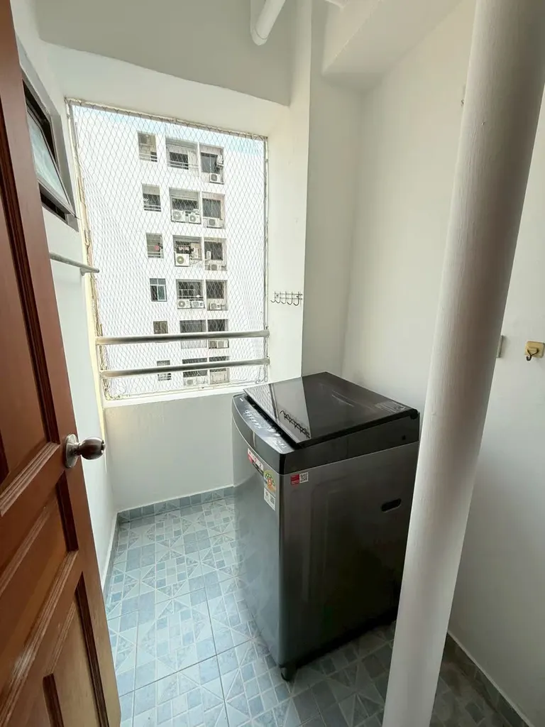 Photo 6 of listing DA-3191278: 1-bedroom condo (60 sq.m.) at Vivid Tower Condominium