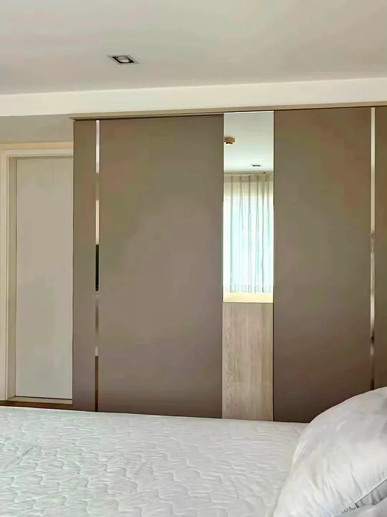 Bedroom (view 4) of the 1-bedroom condo (40 sq.m.) at Le Nice Ekkamai Condominium
