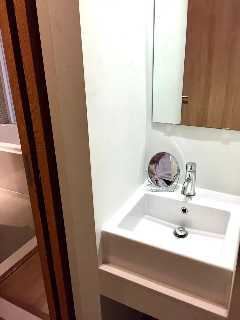 Photo 9 of listing DA-3198751: 1-bedroom condo (43 sq.m.) at The Nest Ploenchit