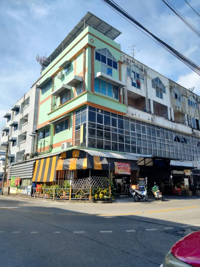 Foto 3 del anuncio DA-3223346: edificio comercial (tienda) (272 sq.m.)