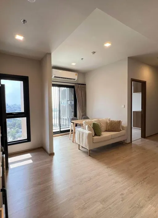 Photo 1 of listing DA-3289581: 2-bedroom condo (53 sq.m.) at Metris Phatthanakan-Ekkamai
