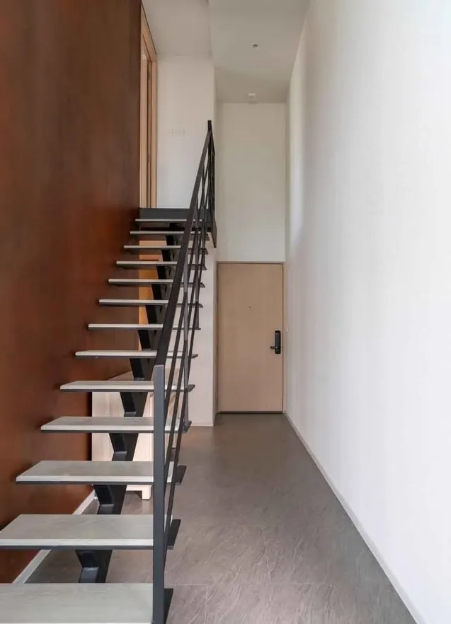 Photo 5 of listing DA-3293327: 2-bedroom condo (70 sq.m.) at The Lofts Silom