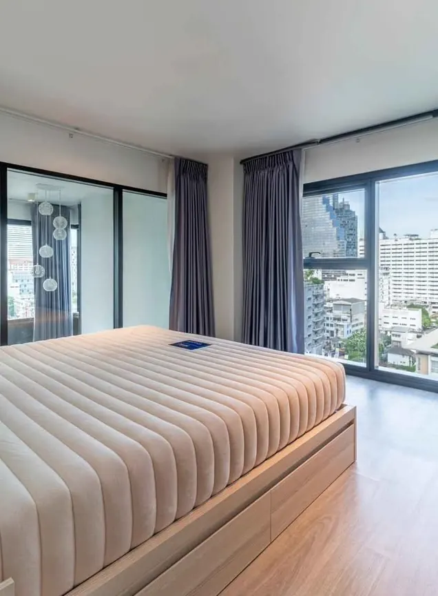 Photo 8 of listing DA-3293327: 2-bedroom condo (70 sq.m.) at The Lofts Silom