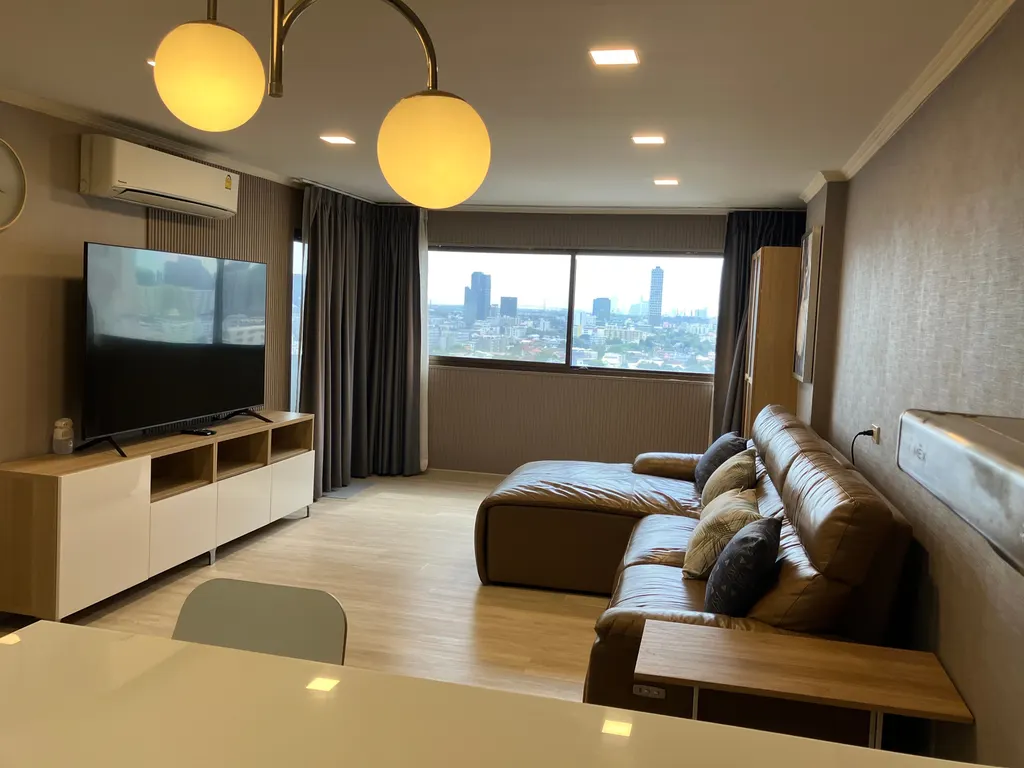 Photo 2 of listing DA-3317422: 2-bedroom condo (72 sq.m.) at Baan On-nut Sukhumvit 77 Condominium
