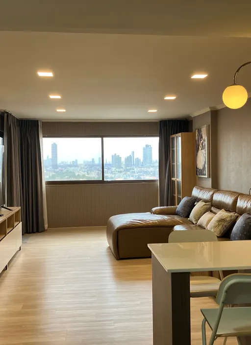 Photo 1 of listing DA-3317422: 2-bedroom condo (72 sq.m.) at Baan On-nut Sukhumvit 77 Condominium